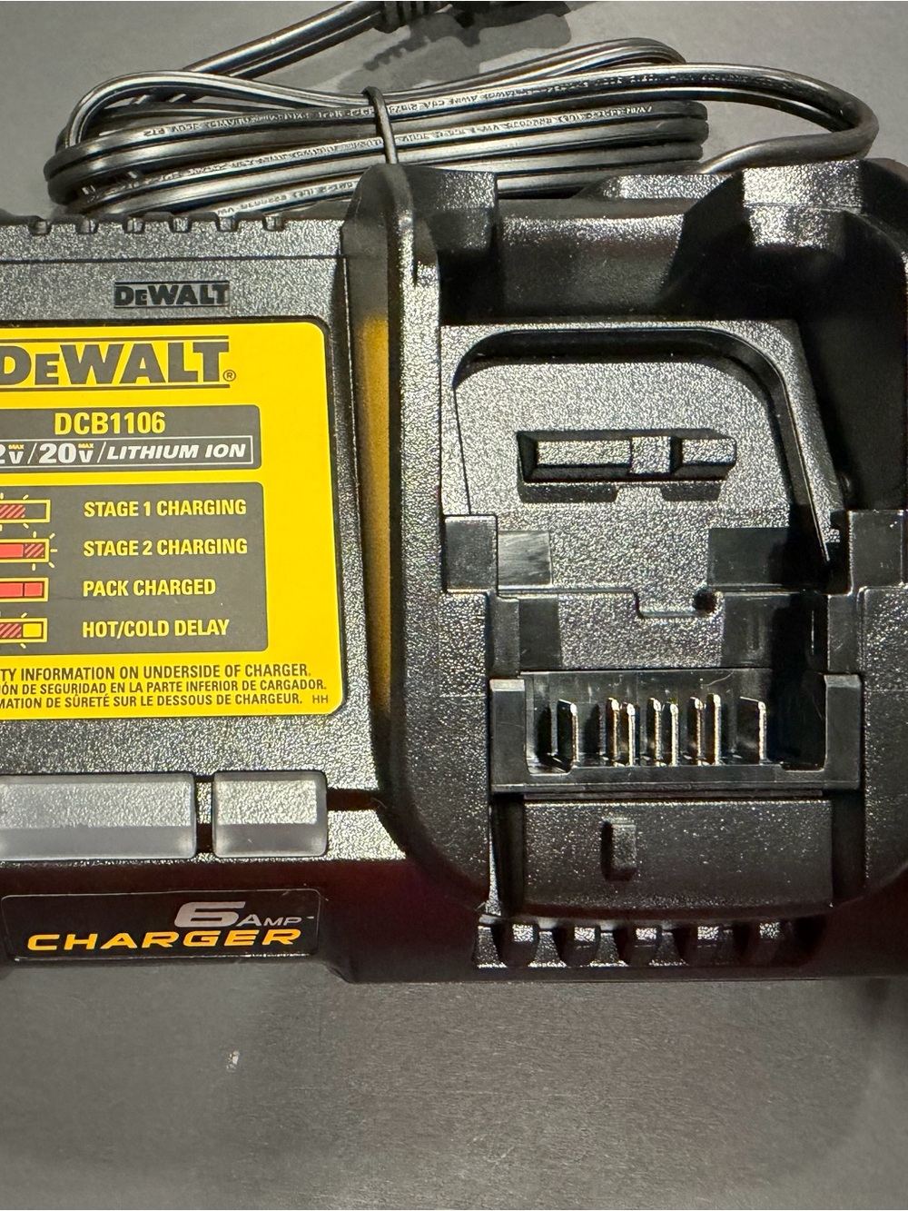 DeWALT DCB1106 20V Lithium Ion Battery Charger - Black/Yellow